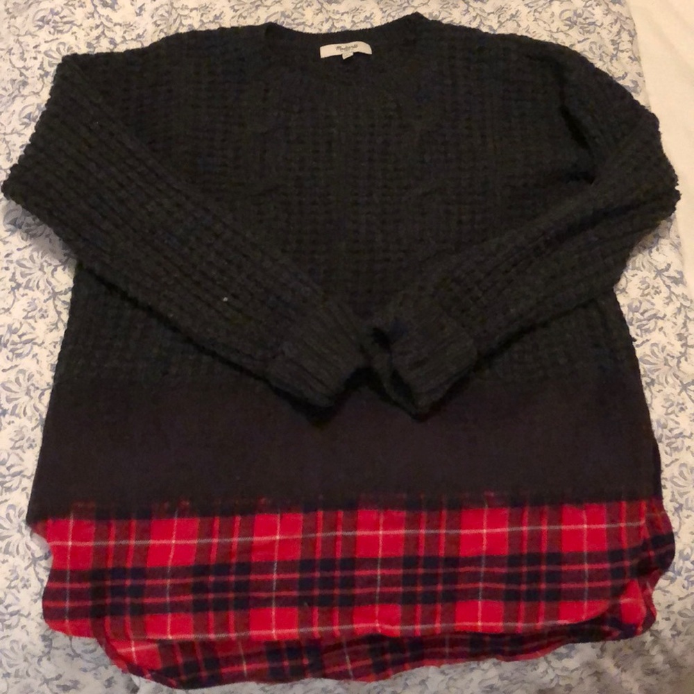Made well knit & plaid sweater
